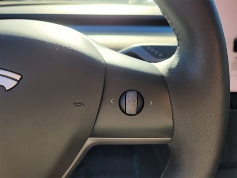 Used 2023 Tesla Model 3 Standard Range image 28