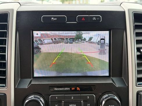 Used 2018 Ford F150 Lariat image 17