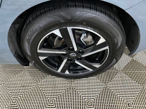 Used 2024 Nissan Sentra SV FWD image 10