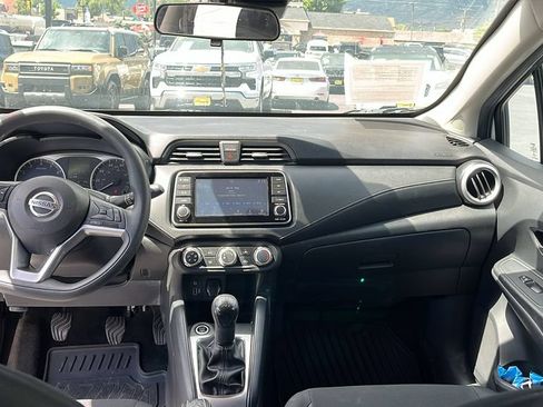 Used 2020 Nissan Versa S FWD image 16