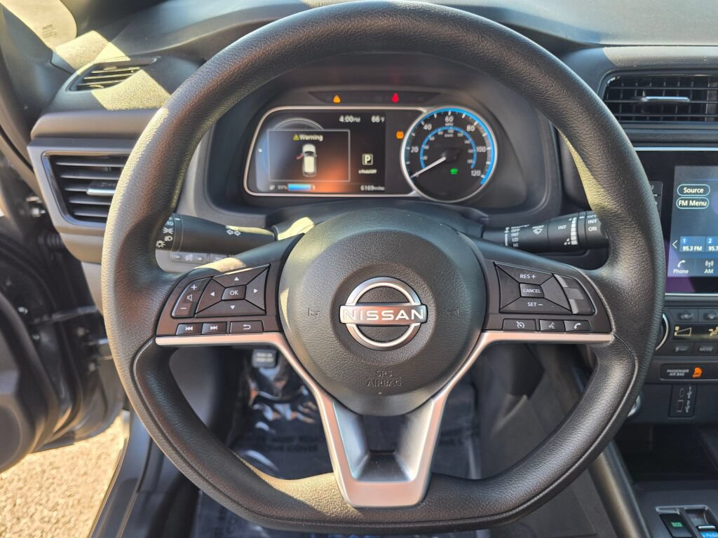 Used 2025 Nissan Leaf S FWD image 21