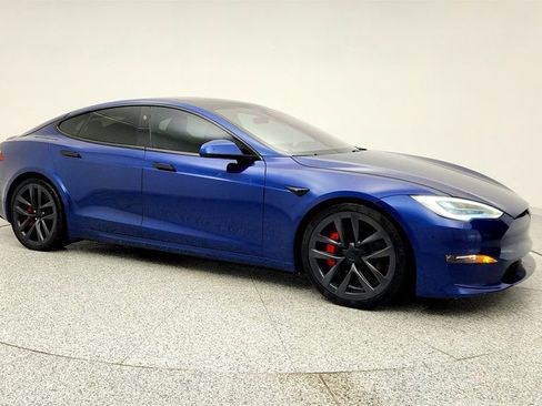 Used 2021 Tesla Model S Plaid image 3