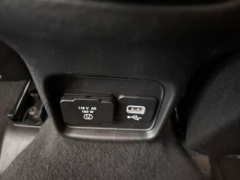 Used 2018 Jeep Compass Limited AWD/4WD image 11