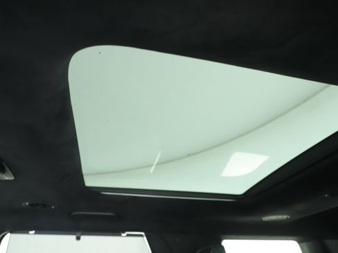 Used 2022 Hyundai Palisade Calligraphy w/ Winter Package image 19