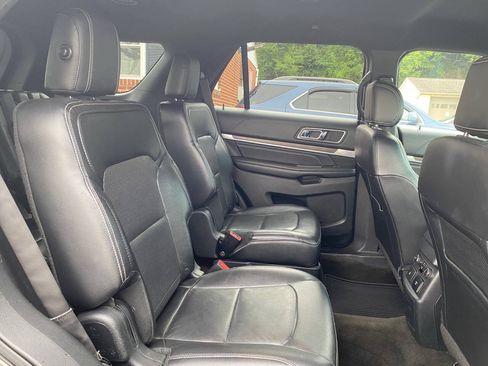 Used 2016 Ford Explorer Limited w/ Equipment Group 301A AWD/4WD image 21