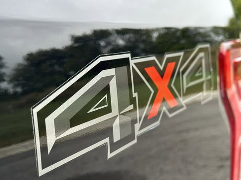 Used 2018 Ford F150 XLT w/ Equipment Group 302A Luxury image 12