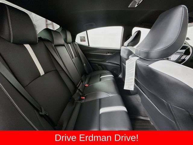 Used 2026 Toyota Camry SE FWD image 28