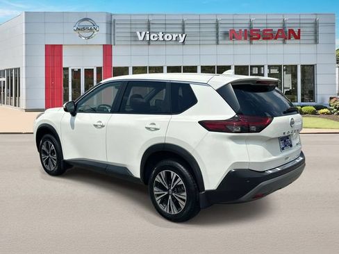 Used 2022 Nissan Rogue SV AWD/4WD image 4