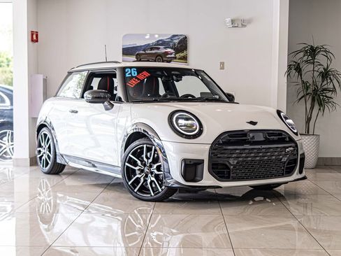 Used 2026 MINI Cooper S FWD image 5