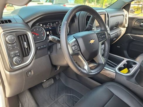 Used 2021 Chevrolet Silverado 1500 LTZ w/ Technology Package AWD/4WD image 24