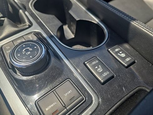 Used 2017 Nissan Maxima 3.5 SL FWD image 11