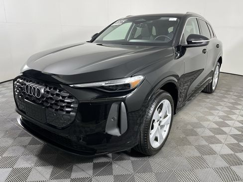 Used 2025 Audi Q5 Premium Plus w/ Premium Plus image 4