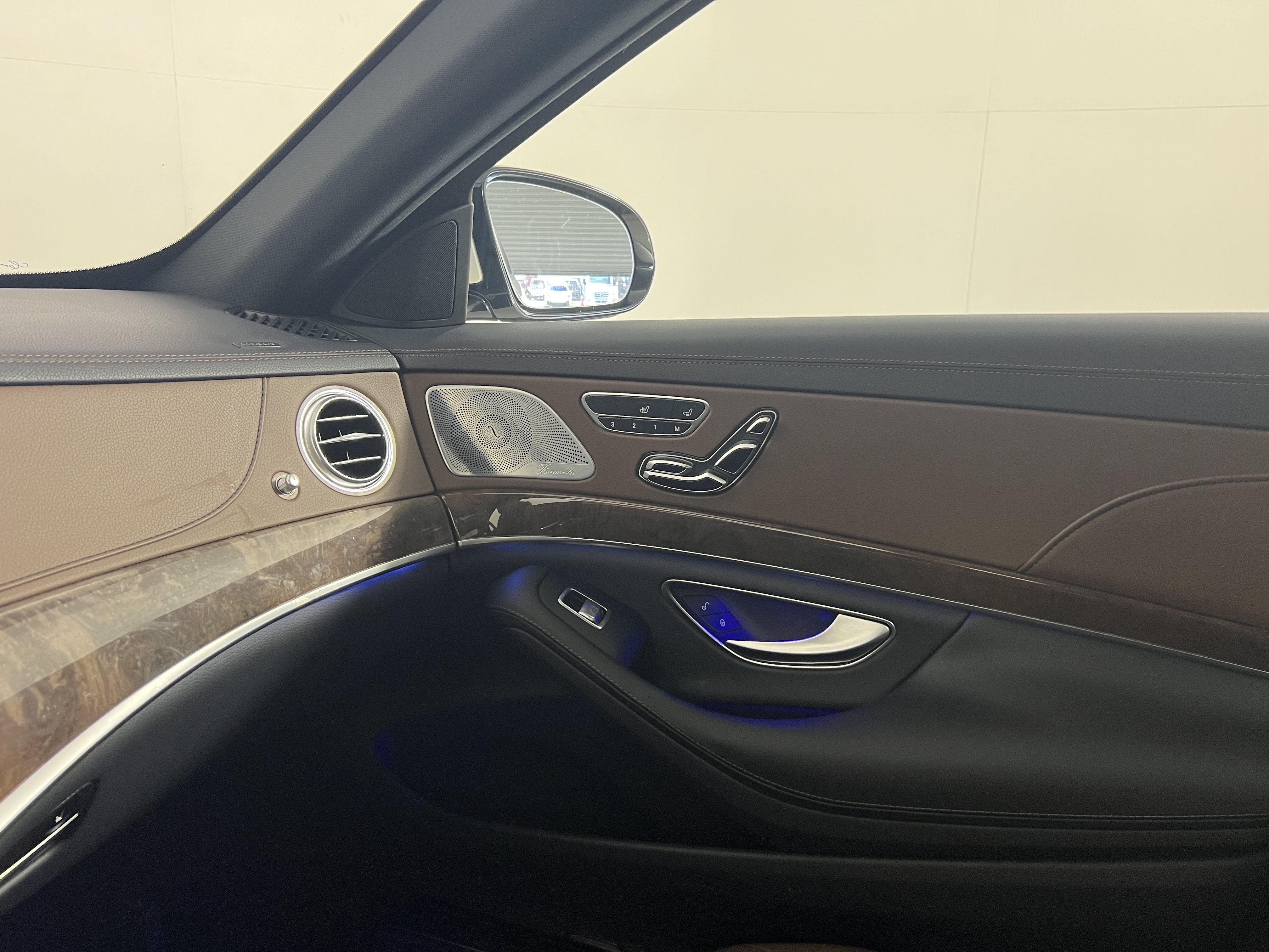 Used 2019 Mercedes-Benz S 560 4MATIC Sedan image 12