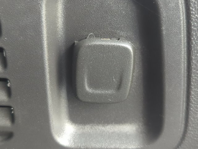 Used 2021 Buick Enclave Essence FWD image 8