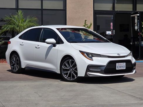 Used 2022 Toyota Corolla SE w/ Carpet Mat Package (TMS) FWD image 3