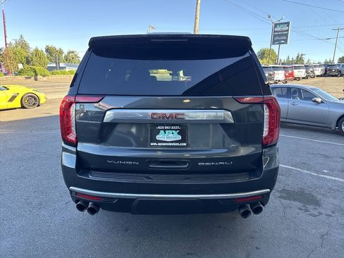 Used 2021 GMC Yukon XL Denali w/ Denali Premium Package AWD/4WD image 5