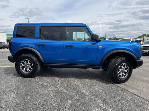 Used 2025 Ford Bronco Badlands AWD/4WD image 4