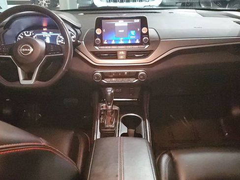 Used 2023 Nissan Altima 2.5 SR image 11