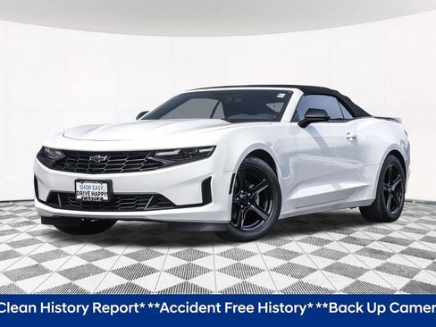 Used 2024 Chevrolet Camaro LT RWD image 2