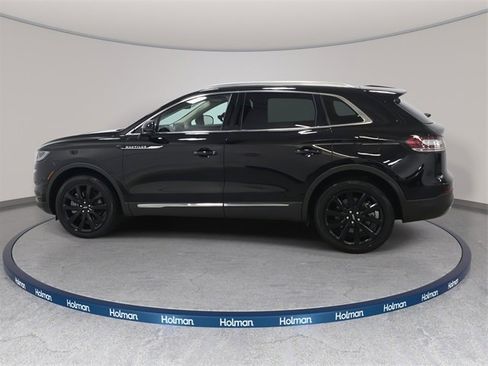 Used 2023 Lincoln Nautilus Reserve w/ Equipment Group 201A image 8