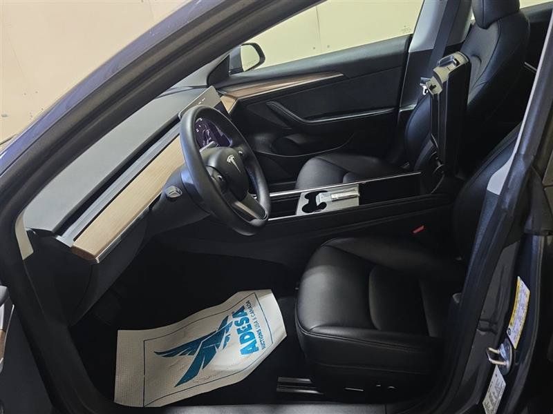 Used 2023 Tesla Model 3 Standard Range RWD image 7