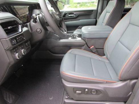 New 2026 GMC Yukon AT4 w/ AT4 Premium Plus Package AWD/4WD image 27
