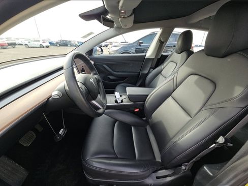 Used 2018 Tesla Model 3 Performance image 7