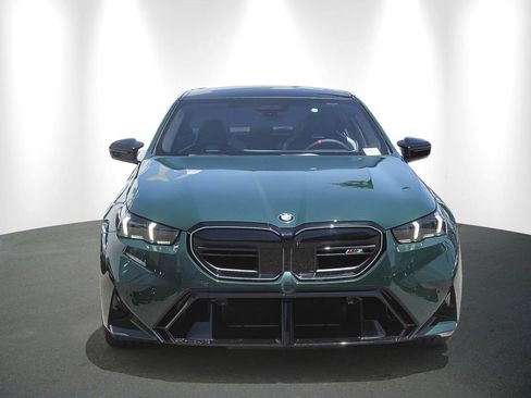New 2027 BMW M5 w/ Executive Package AWD/4WD image 2