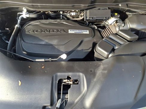 Used 2018 Honda Ridgeline Sport image 27