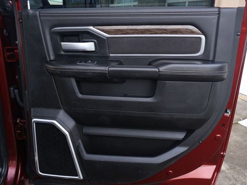 Used 2020 RAM 2500 Laramie image 33