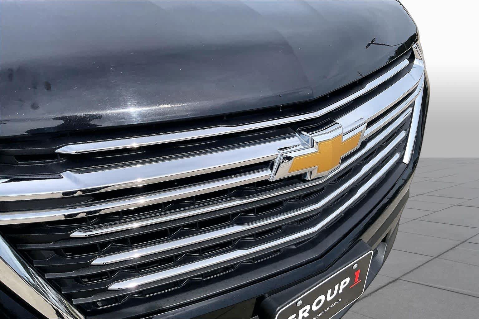 Used 2022 Chevrolet Traverse LT FWD image 28
