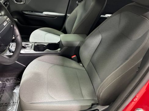 Used 2025 Kia K4 FWD image 18