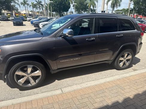 Used 2016 Jeep Grand Cherokee Limited AWD/4WD image 5