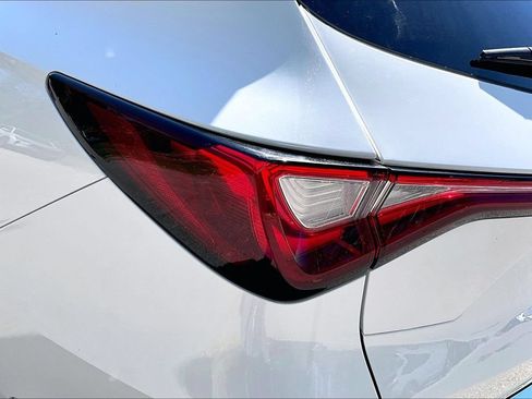 Used 2024 Acura MDX SH-AWD image 42