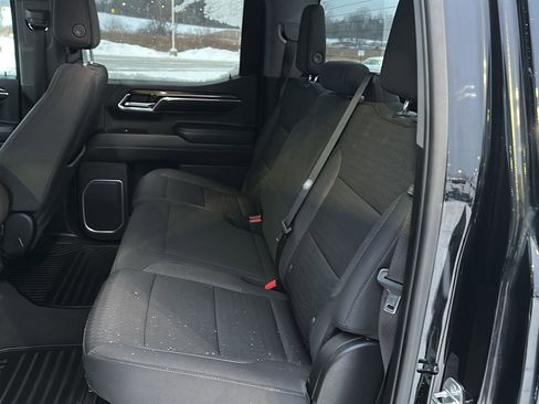 Used 2023 Chevrolet Silverado 1500 LT image 16