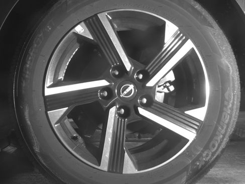 Used 2025 Nissan Sentra SV FWD image 14