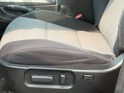 Used 2021 Toyota Tacoma TRD Sport AWD/4WD image 13