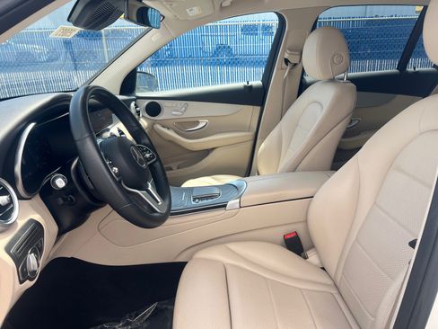 Certified 2022 Mercedes-Benz GLC 300 image 19