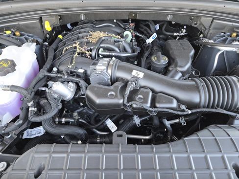 New 2025 Jeep Grand Cherokee L Summit image 24