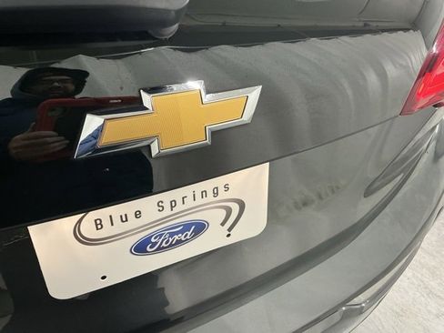 Used 2020 Chevrolet Bolt Premier w/ Infotainment Package image 5