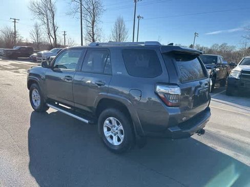Used 2016 Toyota 4Runner SR5 image 16
