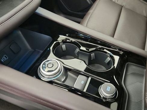 New 2026 Ford Explorer Platinum w/ LUX Leather Package image 16