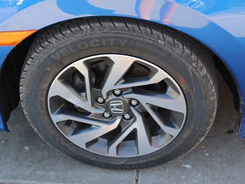 Used 2019 Honda Civic LX image 11