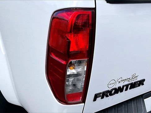 Used 2018 Nissan Frontier SV w/ Value Truck Package image 20