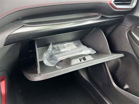 Certified 2023 Chevrolet TrailBlazer RS w/ Convenience Package image 33