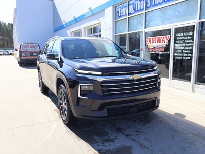 New 2026 Chevrolet Traverse LT w/ Sun and Wheel Package