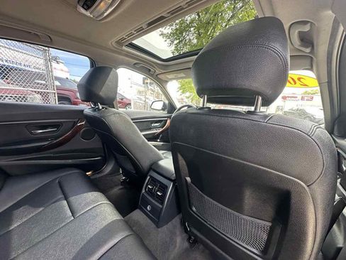 Used 2014 BMW 328i xDrive Sedan AWD/4WD image 31