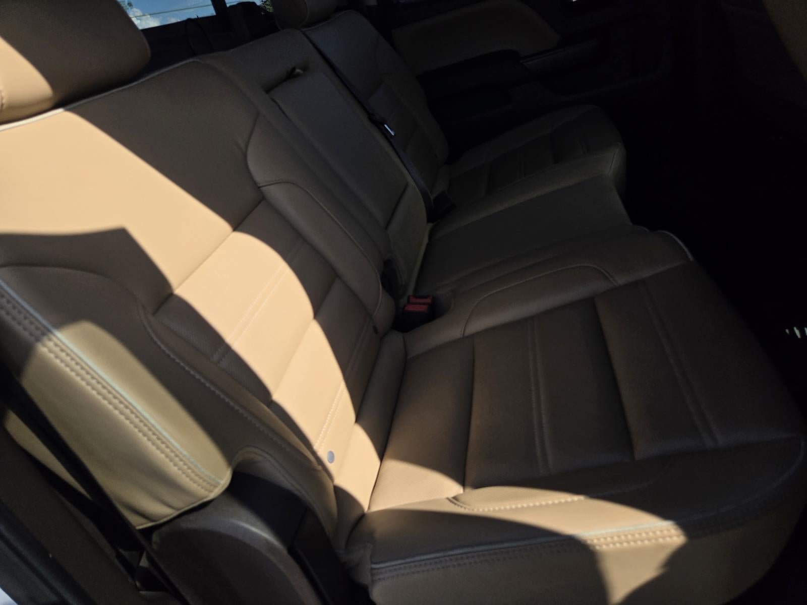 Used 2019 GMC Sierra 2500 Denali w/ Duramax Plus Package AWD/4WD image 11