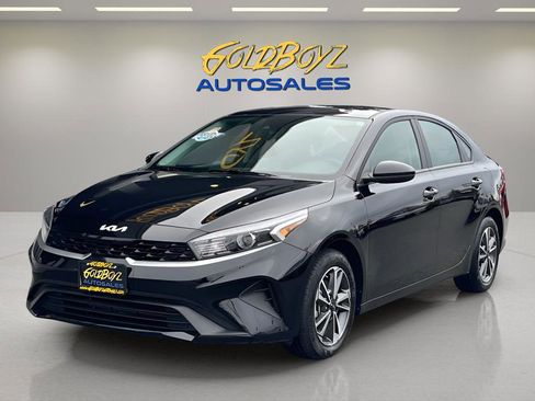 Used 2024 Kia Forte LXS image 8
