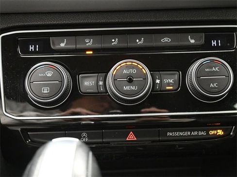 Used 2022 Volkswagen Atlas SE image 22